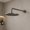 Kit braccio e soffione doccia 30 cm acciaio inox 316L colore canna fucile KIT PARETE SOFFIONE LEVANTE 30 CANNA FUCILE Ambientata 100x100