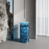 Lavandino free standing blu in resina trasparente alta resistenza 90x45cm LAVANDINO TRASPARENTE ZEFIRO BLU Ambientata 100x100